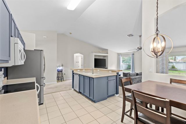 2502 NATURE POINTE LOOP, Fort Myers, FL 33905