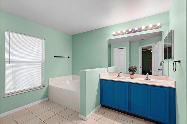 2502 NATURE POINTE LOOP, Fort Myers, FL 33905