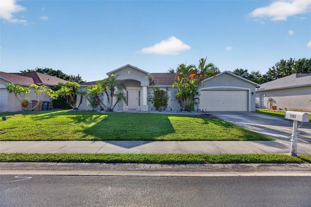 2502 NATURE POINTE LOOP, Fort Myers, FL 33905
