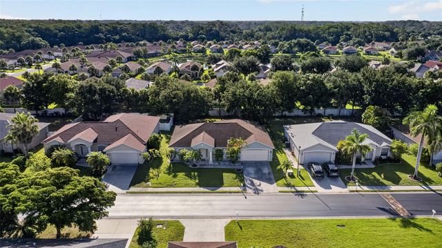 2502 NATURE POINTE LOOP, Fort Myers, FL 33905