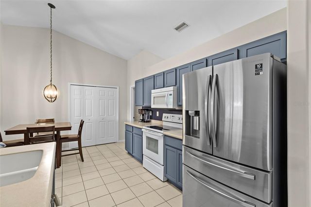 2502 NATURE POINTE LOOP, Fort Myers, FL 33905