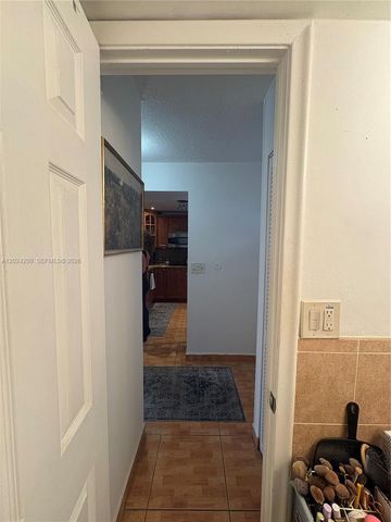 3551 NE 169th St 104, North Miami Beach, FL 33160