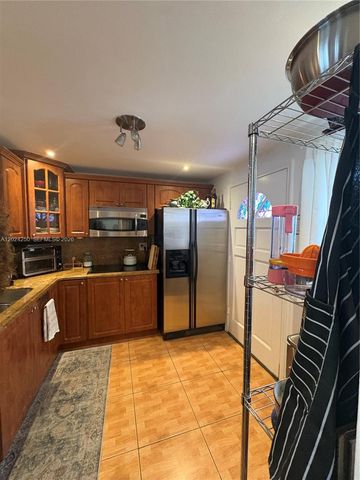 3551 NE 169th St 104, North Miami Beach, FL 33160