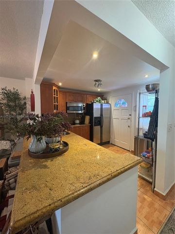 3551 NE 169th St 104, North Miami Beach, FL 33160