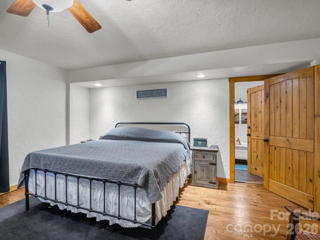 209 Chrysalis Lane, Lake Lure, NC 28746