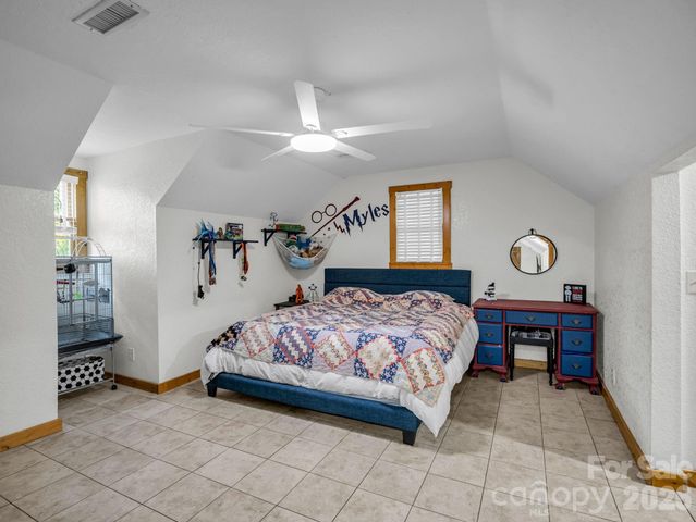 209 Chrysalis Lane, Lake Lure, NC 28746
