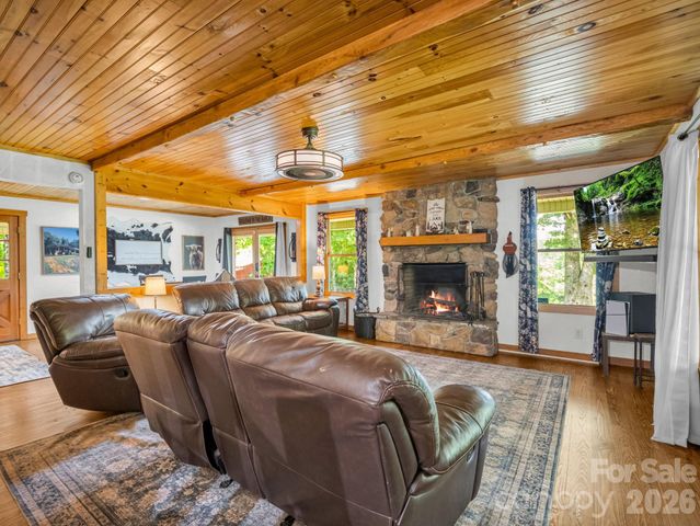 209 Chrysalis Lane, Lake Lure, NC 28746