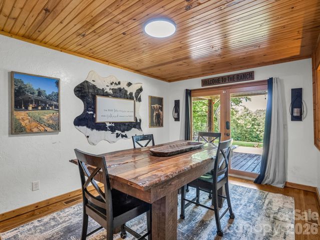 209 Chrysalis Lane, Lake Lure, NC 28746
