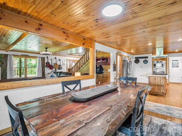 209 Chrysalis Lane, Lake Lure, NC 28746
