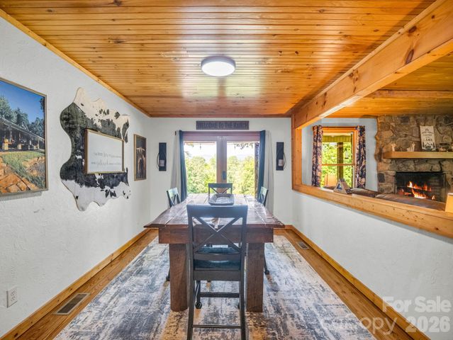 209 Chrysalis Lane, Lake Lure, NC 28746