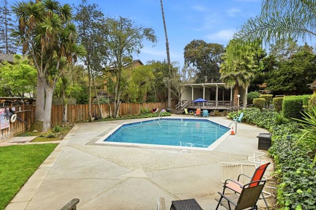 1898 Meridian Avenue 24, San Jose, CA 95125