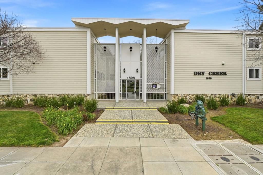 1898 Meridian Avenue 24, San Jose, CA 95125