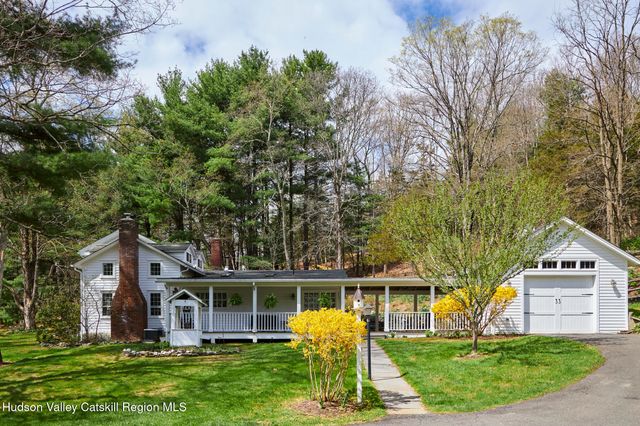 457 Round Lake Road, Rhinebeck, NY 12572