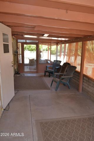 523 S PARK VIEW Circle, Mesa, AZ 85208