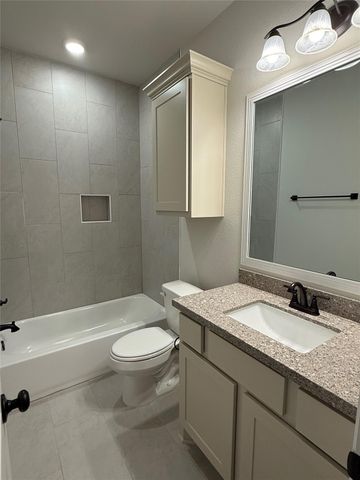 6308 Raleigh, College Station, TX 77845