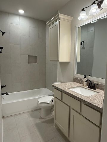 6308 Raleigh, College Station, TX 77845