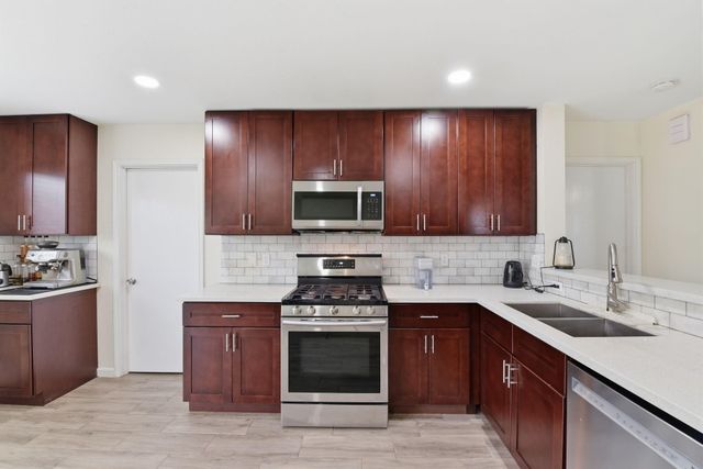 19822 Creston Cove Court, Cypress, TX 77433