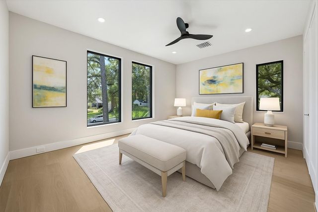 1014 Gardenia Drive, Houston, TX 77018