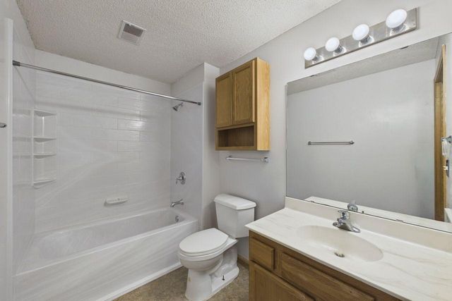 182 Emerson Avenue E, West Saint Paul, MN 55118