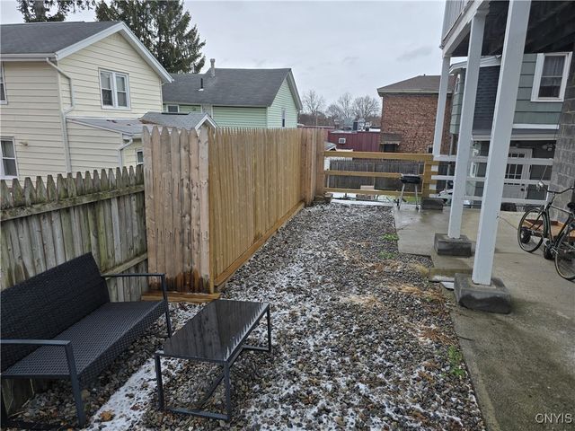 1017 Milton Avenue, Syracuse, NY 13204