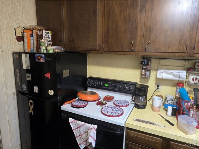 1017 Milton Avenue, Syracuse, NY 13204