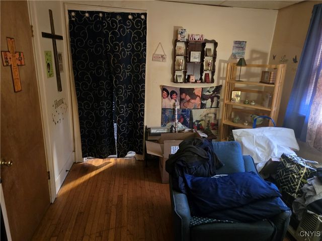 1017 Milton Avenue, Syracuse, NY 13204