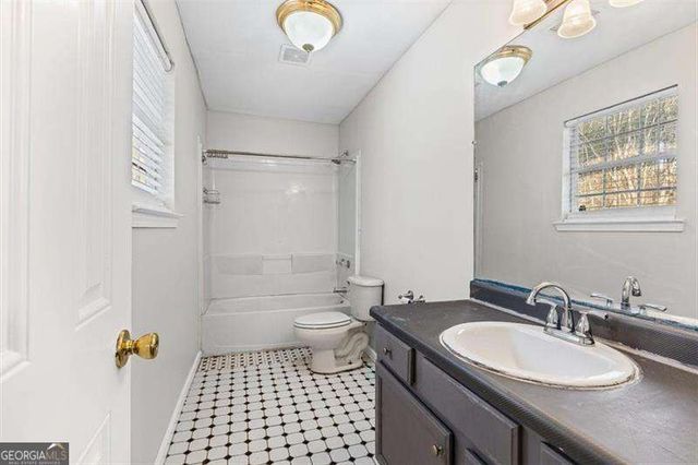 120 Woodcrest Drive, Covington, GA 30016