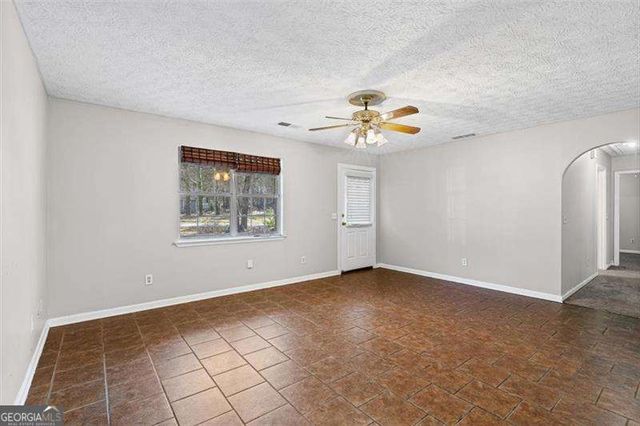 120 Woodcrest Drive, Covington, GA 30016