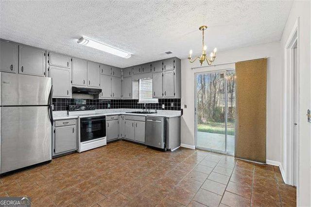 120 Woodcrest Drive, Covington, GA 30016