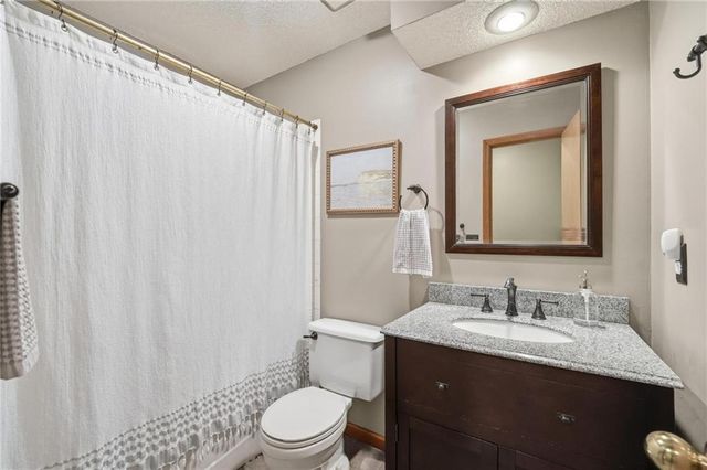 1011 NE 103rd Street, Kansas City, MO 64155