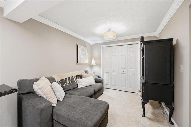 1011 NE 103rd Street, Kansas City, MO 64155