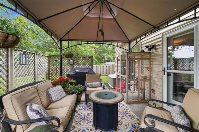 1011 NE 103rd Street, Kansas City, MO 64155