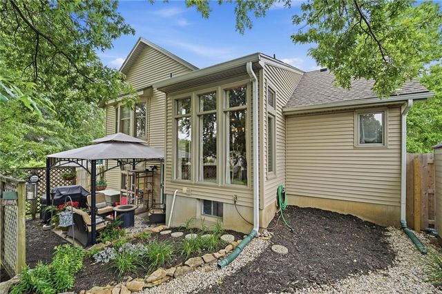 1011 NE 103rd Street, Kansas City, MO 64155