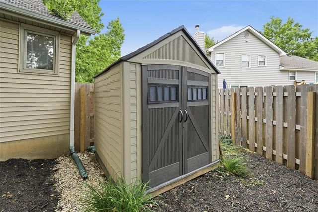 1011 NE 103rd Street, Kansas City, MO 64155