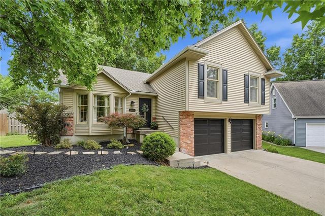 1011 NE 103rd Street, Kansas City, MO 64155