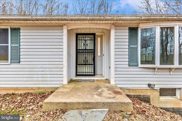24607 HELLS DELIGHT RD, Smithsburg, MD 21783