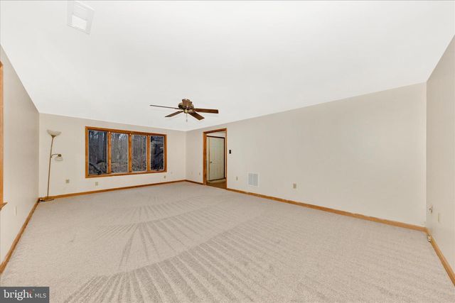 24607 HELLS DELIGHT RD, Smithsburg, MD 21783