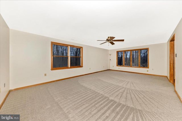 24607 HELLS DELIGHT RD, Smithsburg, MD 21783