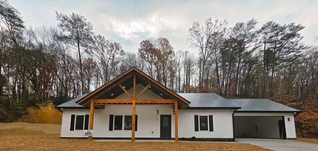 507 North, Newport, TN 37821