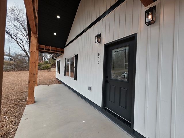 507 North, Newport, TN 37821