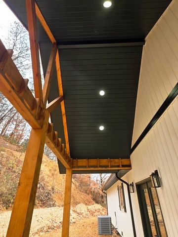 507 North, Newport, TN 37821