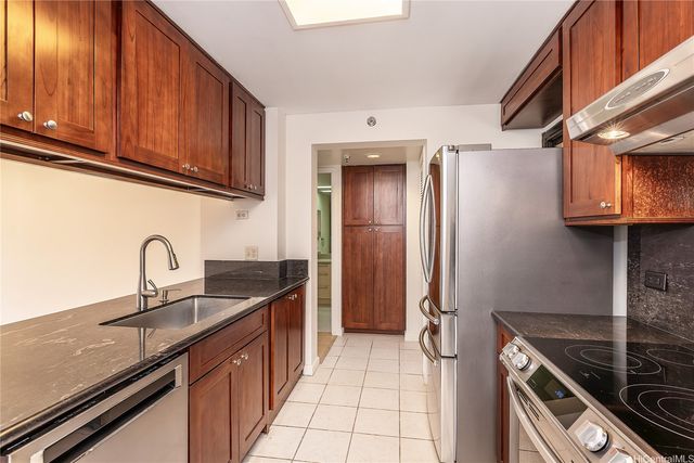 5080 Likini Street 817, Honolulu, HI 96818