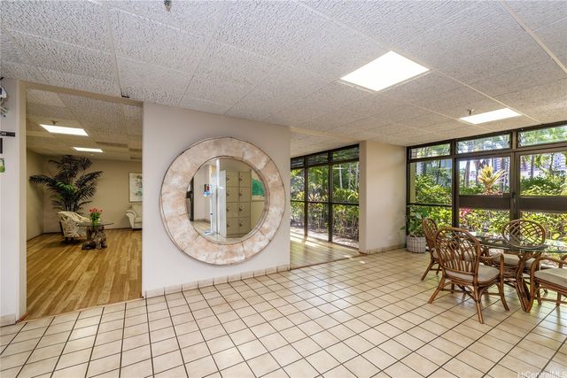 5080 Likini Street 817, Honolulu, HI 96818