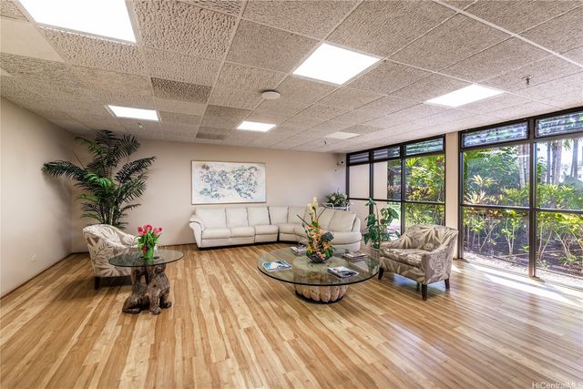 5080 Likini Street 817, Honolulu, HI 96818