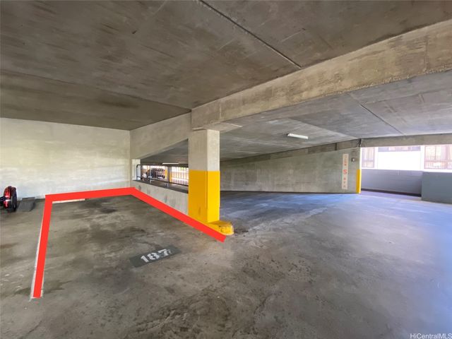 5080 Likini Street 817, Honolulu, HI 96818