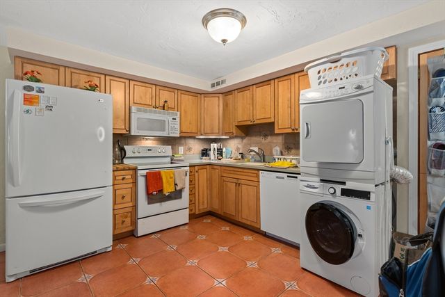 22 Austin St, Boston, MA 02129