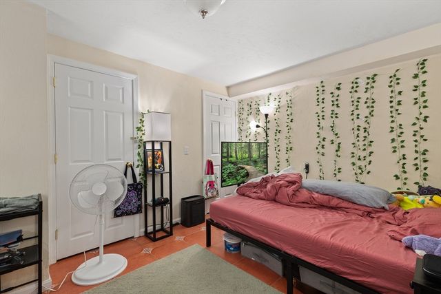 22 Austin St, Boston, MA 02129
