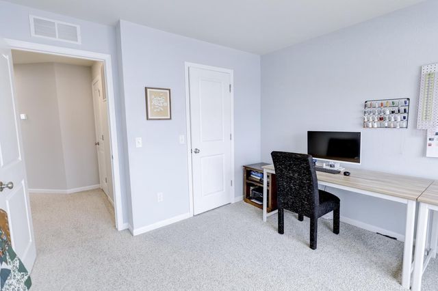 993 Clover Lane, Deforest, WI 53532