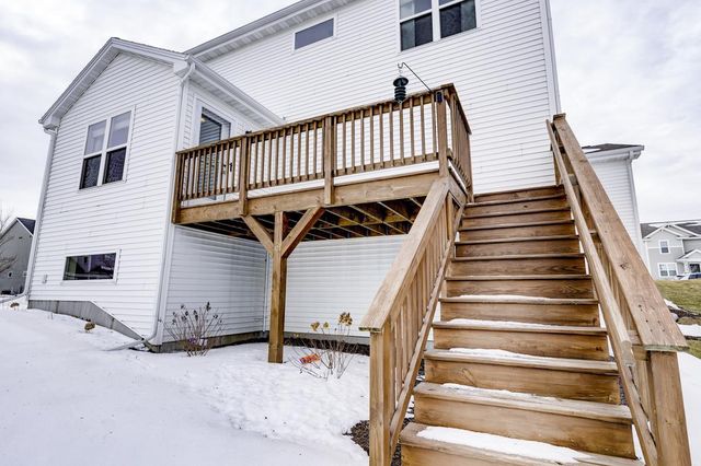 993 Clover Lane, Deforest, WI 53532