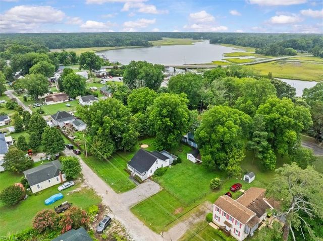 10270 Center ST, Carrollton, VA 23314
